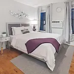 Studio Haven In Times Square & Nearby Restaurants
